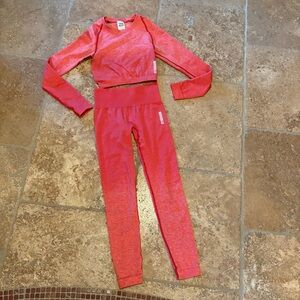 GYMSHARK Women Red Pink Long Sleeve Crop Top and Leggings Set Size XS-Some Flaws